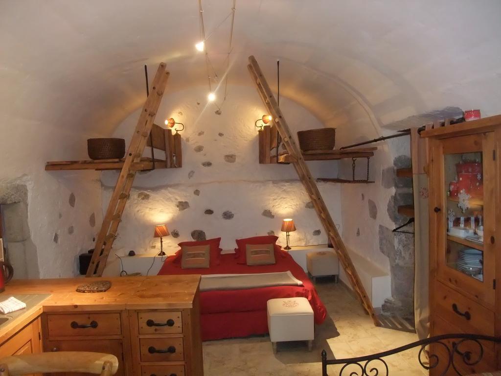 Tournon-sur-Rhône Le Domaine Du Grand Cellier Chambres D'Hotes En Savoie الغرفة الصورة